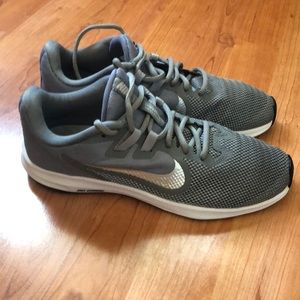 Nike Downshifter 9 running shoes size 8